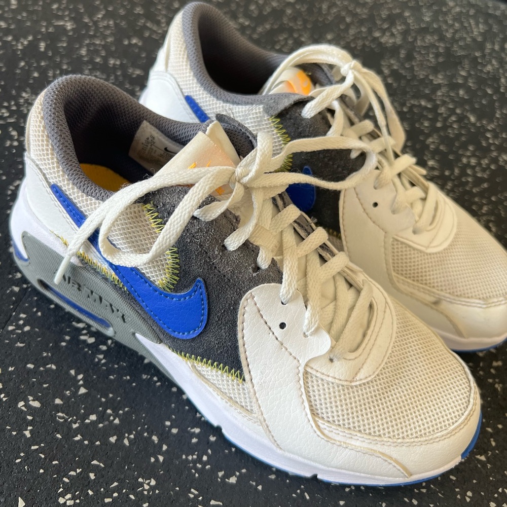 Nike Air Max -Youth/Boys 4.5